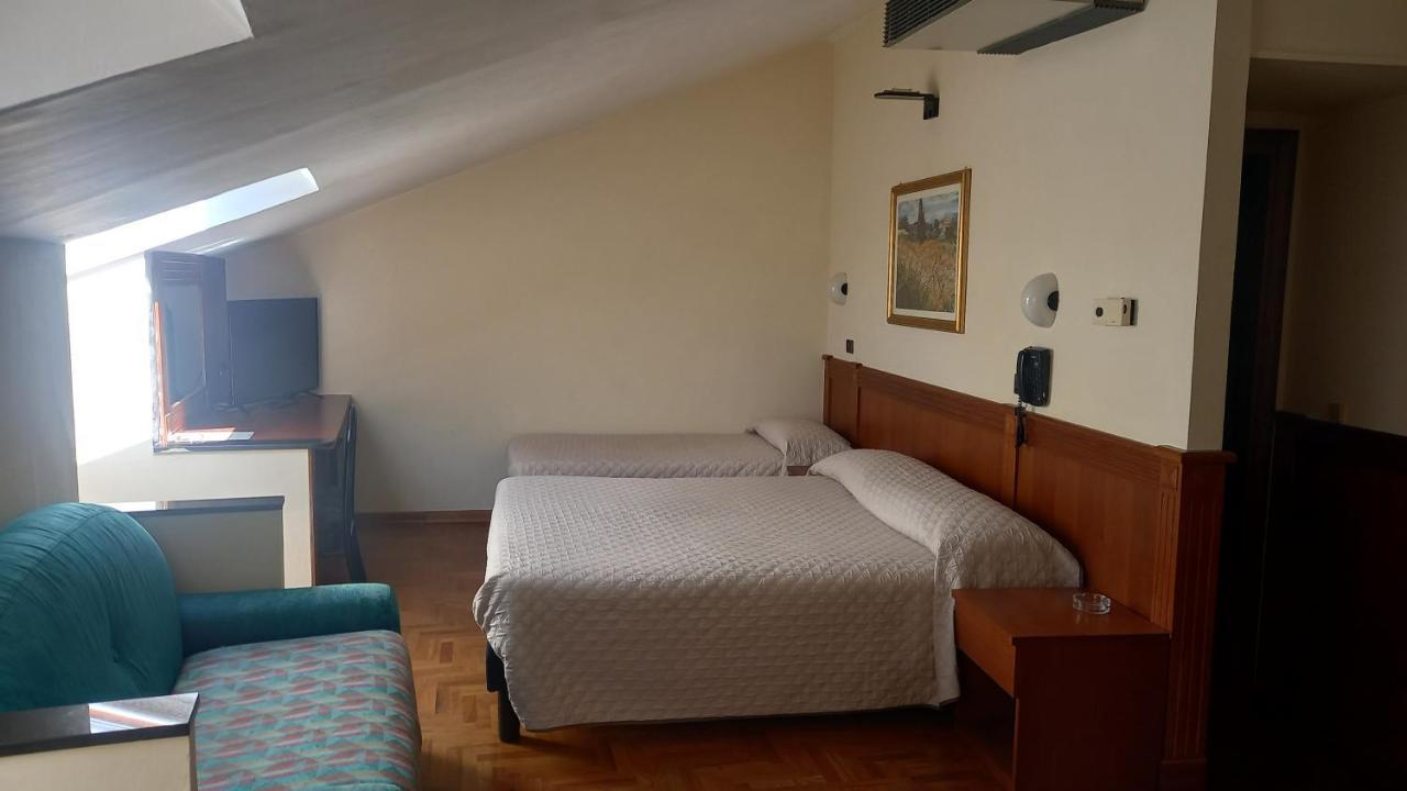 Hotel Valentino Centro Storico Orvieto Eksteriør bilde