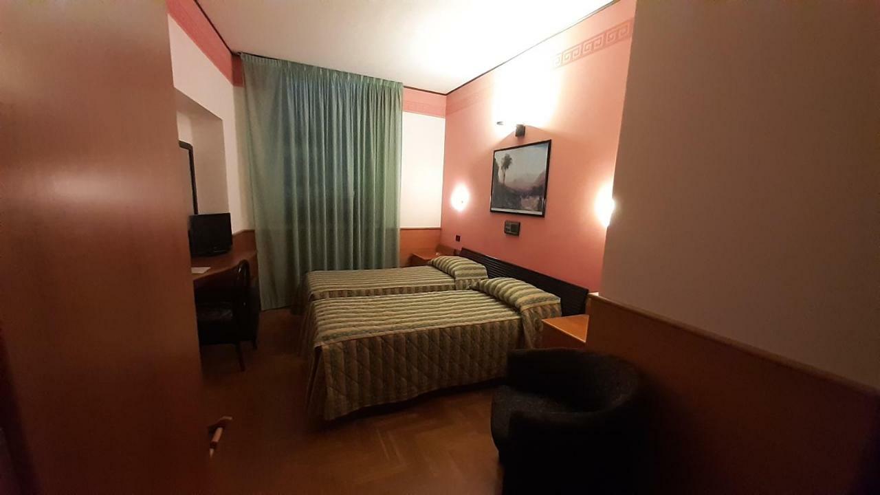 Hotel Valentino Centro Storico Orvieto Eksteriør bilde